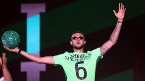 Debast está nas nuvens no Sporting: «Muito feliz com os jogos e minutos que fiz. Não o esperava...»