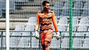 Lusitânia de Lourosa perto de garantir guarda-redes do Liverpool