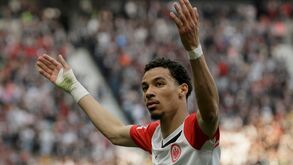 Mais um na lista: Chelsea tem Ekitike debaixo de olho