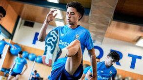 André Oliveira não jogará mais esta época