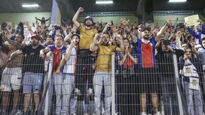 Lançamento de um petardo na festa da subida vale multa de 1.120 euros à SAD do Alverca 