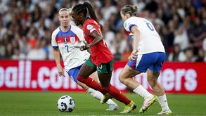 A crónica do Inglaterra-Portugal, 6-0: após a tempestade venham as belgas
