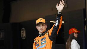 Oscar Piastri conquista 'pole' mais folgada do ano na Fórmula 1 em Barcelona