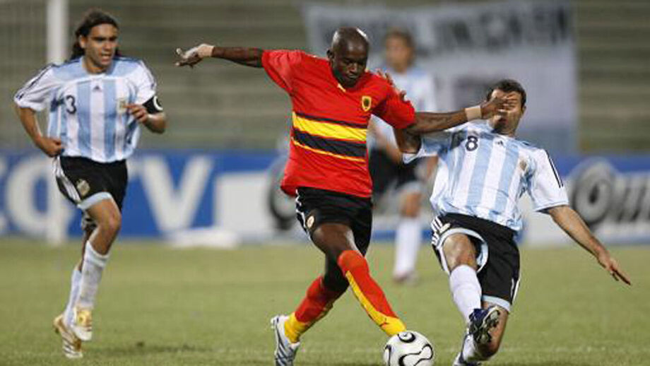 O jogo entre Angola e Argentina em 2006