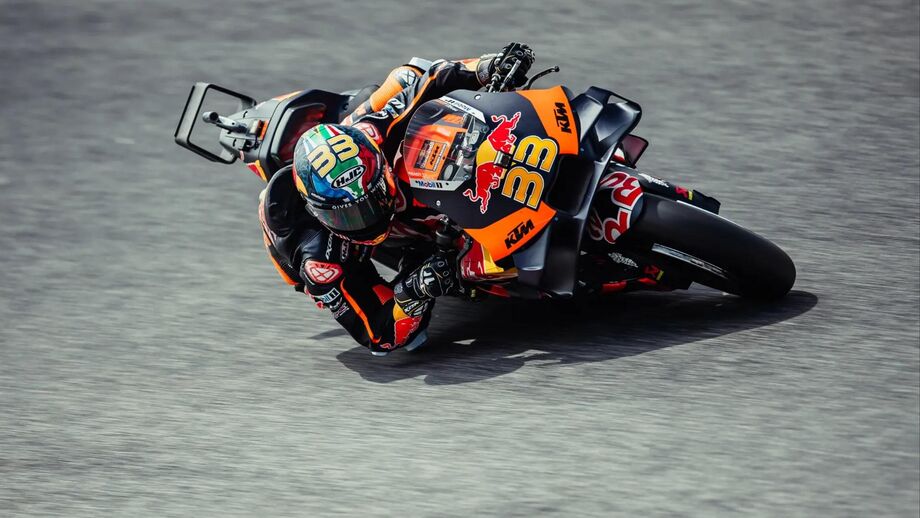 Brad Binder com a KTM RC16