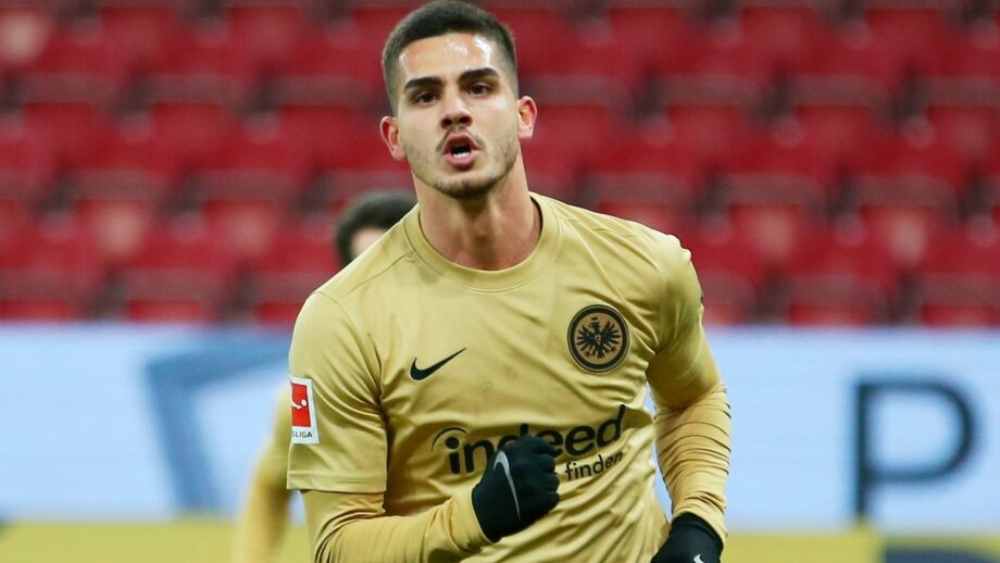 Avançado português recorda palavras do mago brasileiro