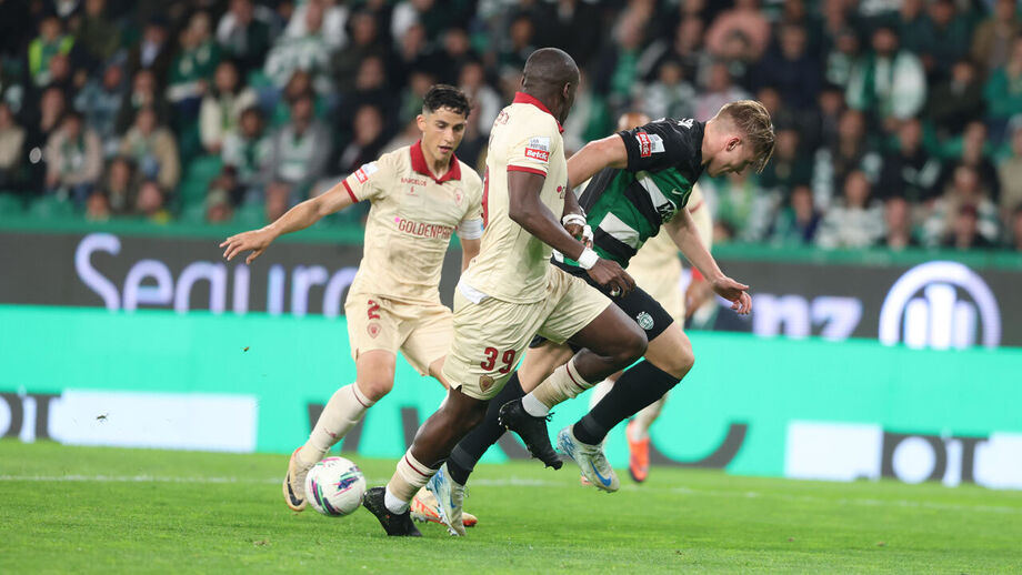 Buatu disputa lance com Gyökeres