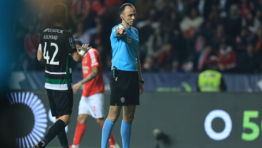 João Pinheiro no Sporting-Benfica da Allianz Cup
