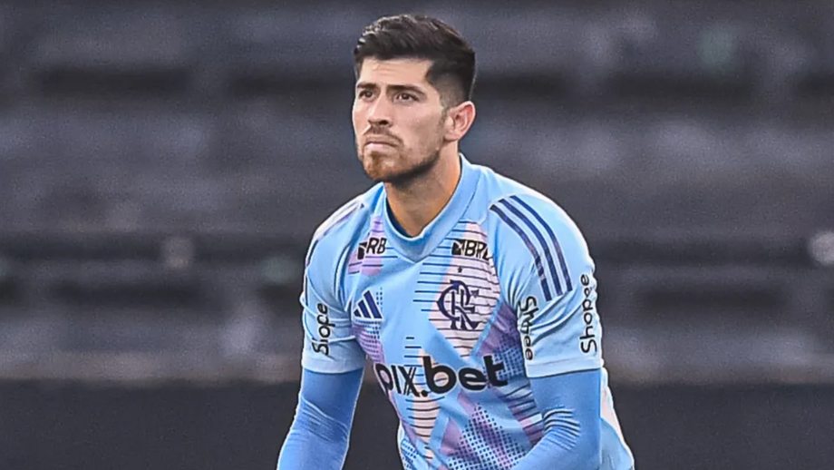 Jogadores do Flamengo alvo de tentativa de assalto: carro de Rossi alvejado quatro vezes