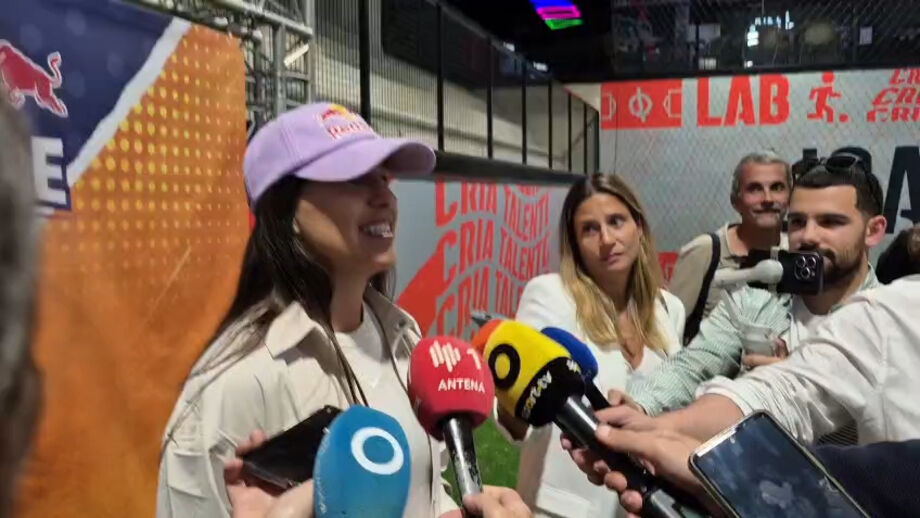 Jogadora do Barcelona recupera de lesão