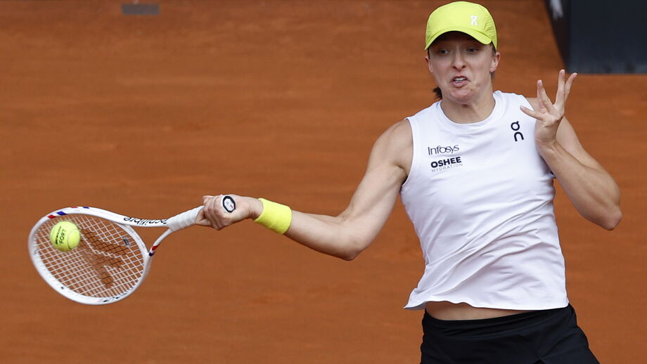 Iga Swiatek afastada por Danielle Collins em Roma