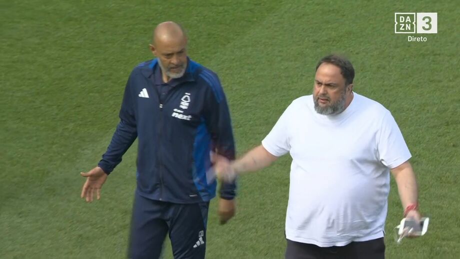 Marinakis furioso com Espírito Santo