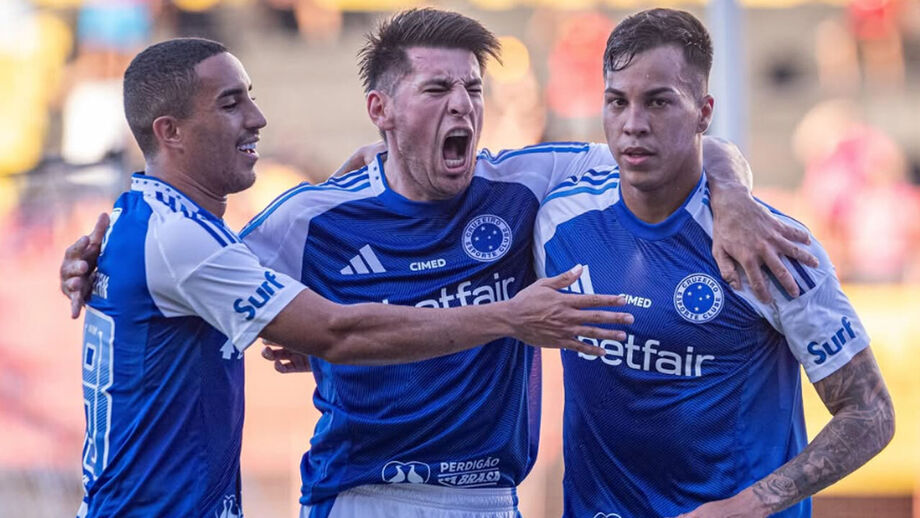 Jogadores do Cruzeiro a festejar