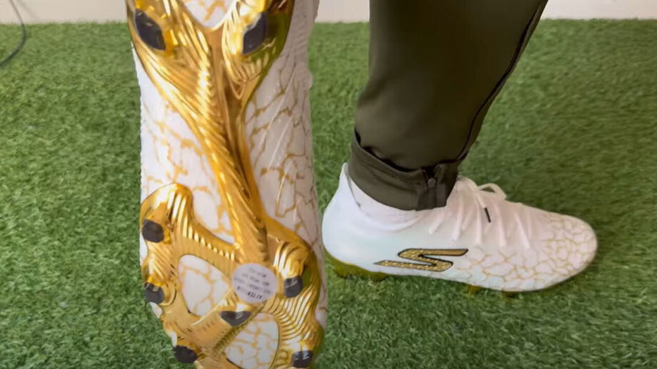 Base de pitons em dourado