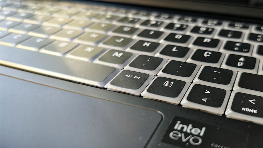 Construção do teclado está muito bem conseguida