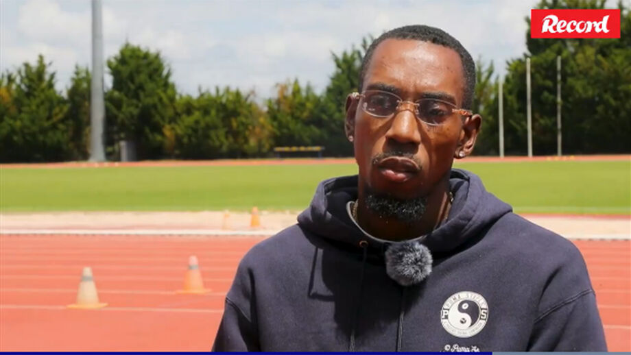 Vice-campeão olímpico de Paris'2024 no triplo salto diz ter-se sentido ignorado