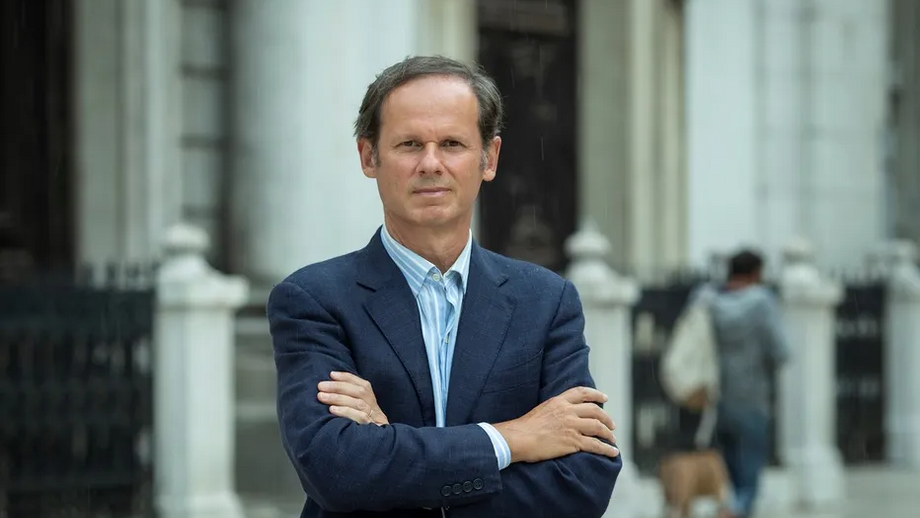 José Rodrigues dos Santos não vai conduzir a emissão especial de eleições da RTP1 sobre as eleições