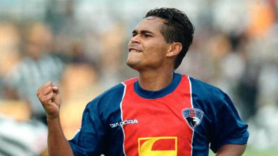 Cajú no Alverca em 2001