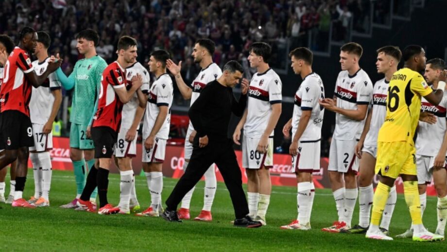 Sérgio Conceição cabisbaixo após perder a Taça de Itália