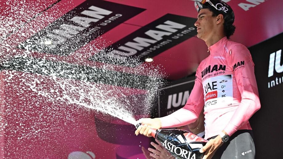 Isaac del Toro de rosa