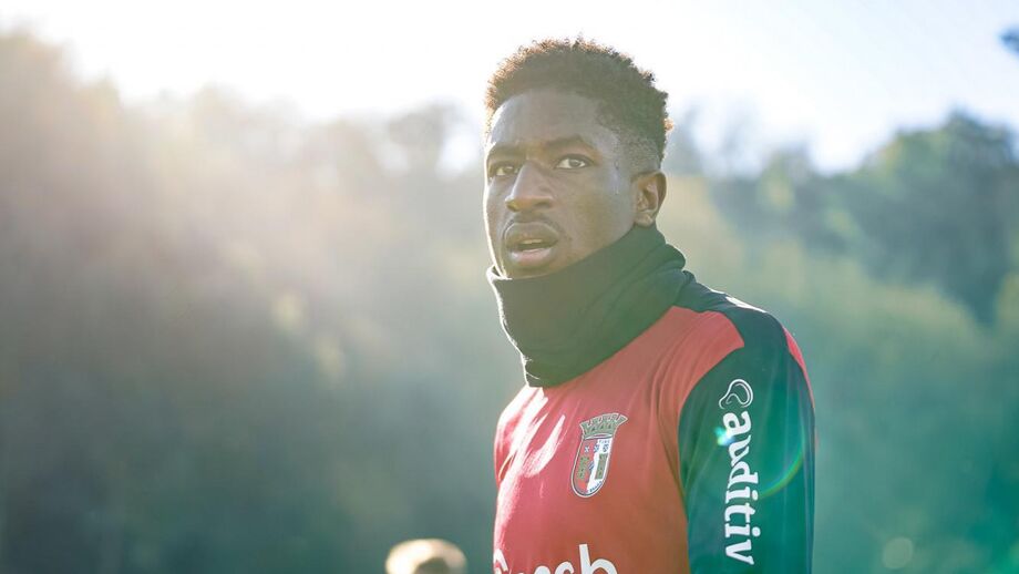 Joe Mendes prossegue carreira na Turquia