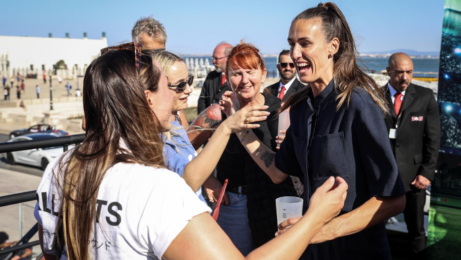 A ex-médio britânica perspetivou a final da Champions feminina, entre Arsenal e Barcelona, que se realiza este sábado em Alvalade