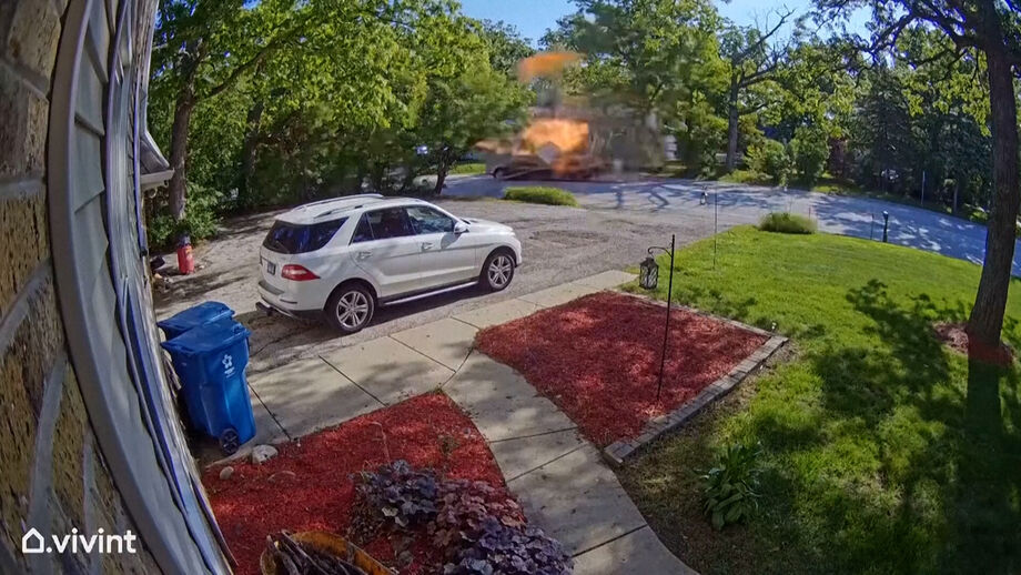 Uma pessoa ficou ferida e várias casas ficaram danificadas