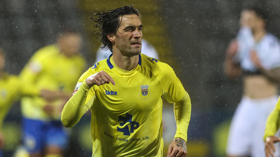 Espanhol Jason vai rumar à Arábia Saudita