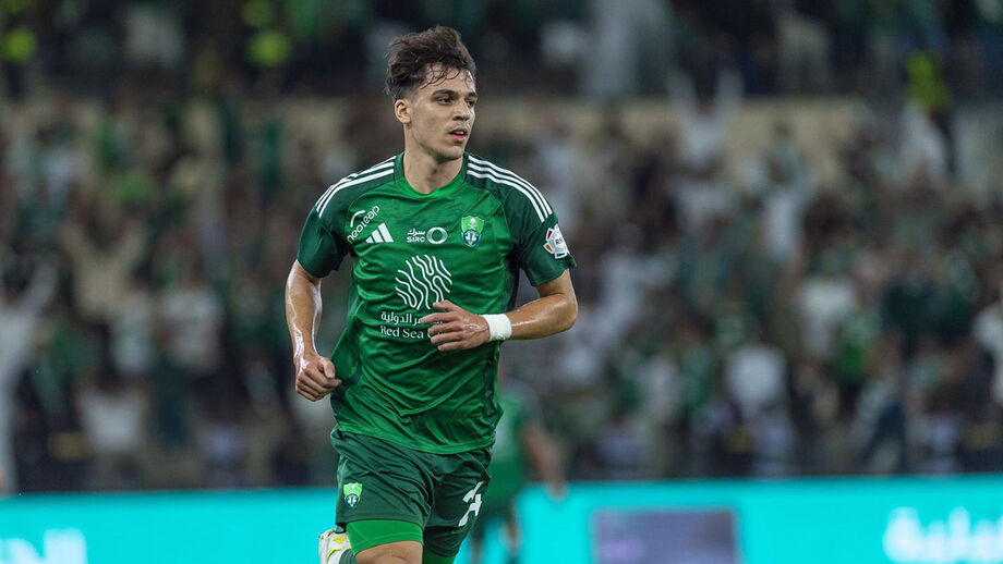Gabri Veiga fez o seu último jogo pelo Al-Ahli e está de malas feitas para se transferir para  o FC Porto