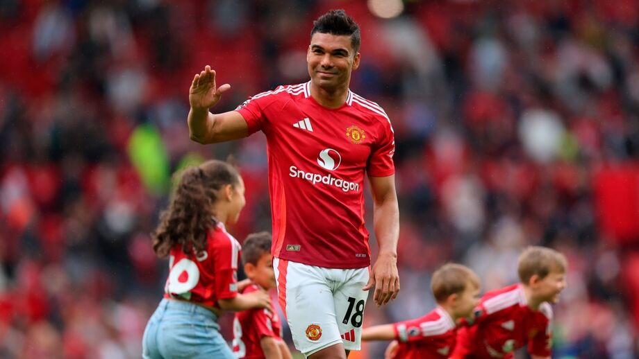 Médio brasileiro está de saída de Old Trafford