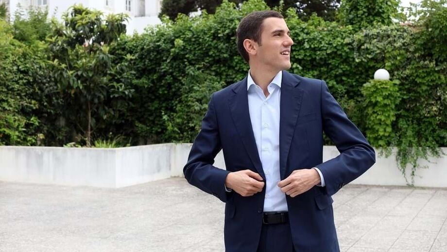 Além de eurodeputado, Sebastião Bugalho tem espaços de comentário político na CNN/Portugal e no jornal Expresso