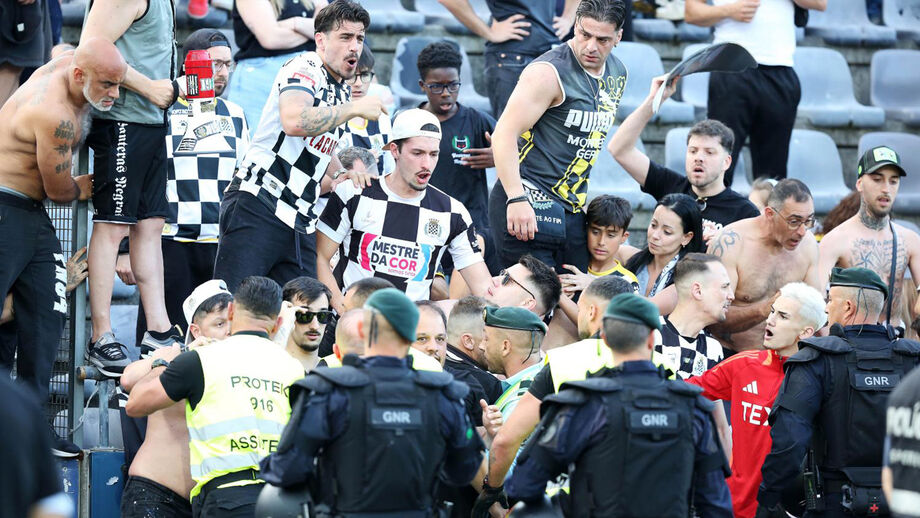 A confusão com os adeptos do Boavista no jogo com o Arouca