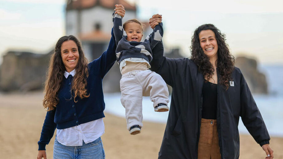 Mateus pela mão de Micas e Neide Simões