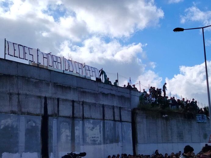 Milhares de adeptos do Sporting em Alvalade