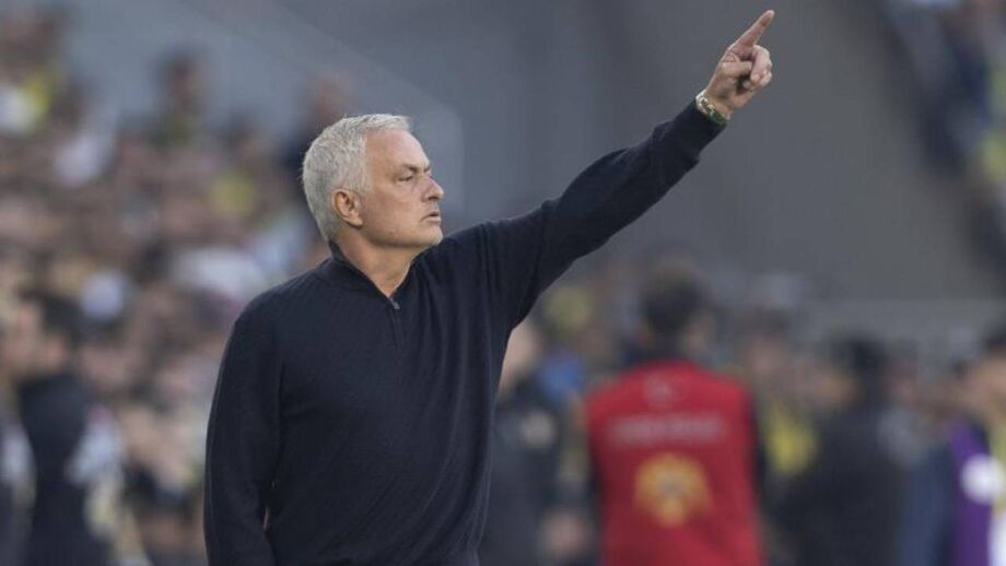 José Mourinho, treinador do Fenerbahçe