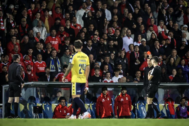 Ricardo Rocha expulso no Estoril