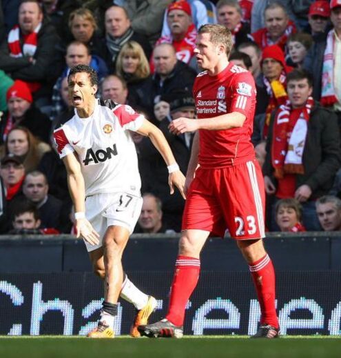 Nani lesionado no jogo com o Liverpool