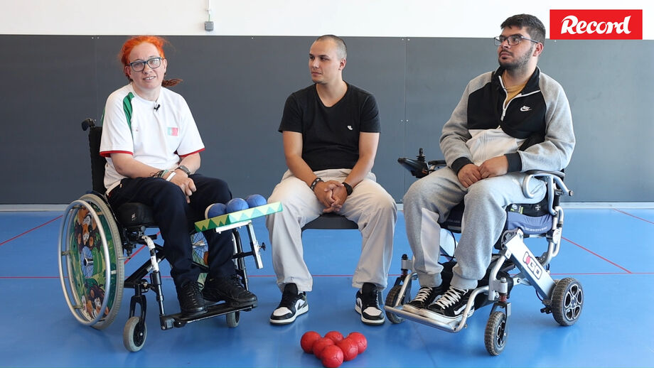 Está descoberto um novo craque: Nathan desafiou a campeã paralímpica de boccia e... não se saiu nada mal