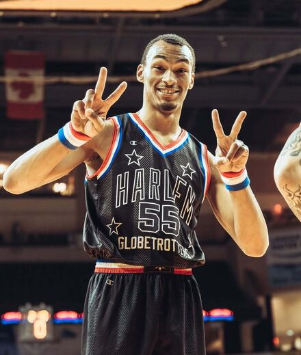 Crash McClure é uma das figuras dos Globetrotters