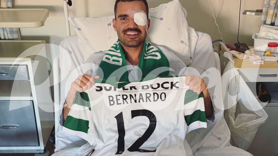 Bernardo Topa com a nova camisola do Sporting