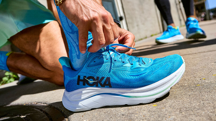 HOKA Clifton 10