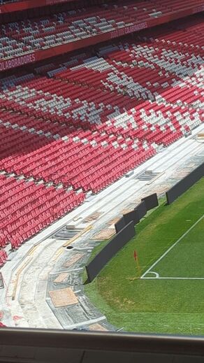  Obras para o aumento da lotação do Estádio da Luz 
