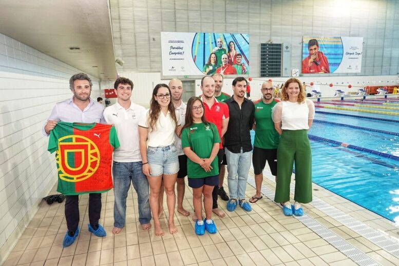 Coimbra homenageia campeões na piscina olímpica