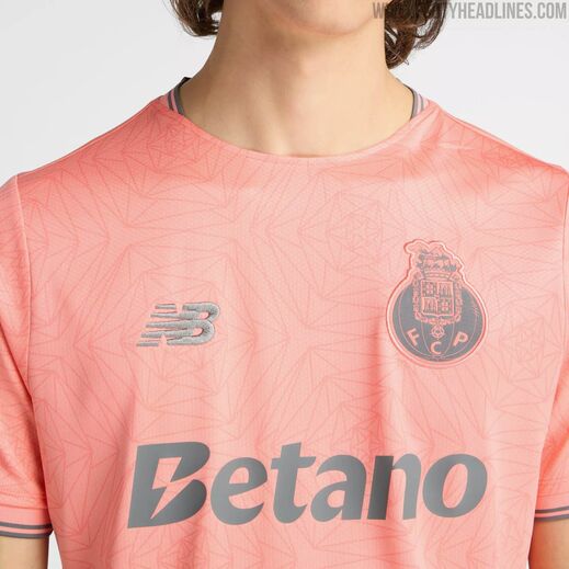 Site especializado revela aquele que poderá ser o segundo equipamento do FC Porto para 2025/26