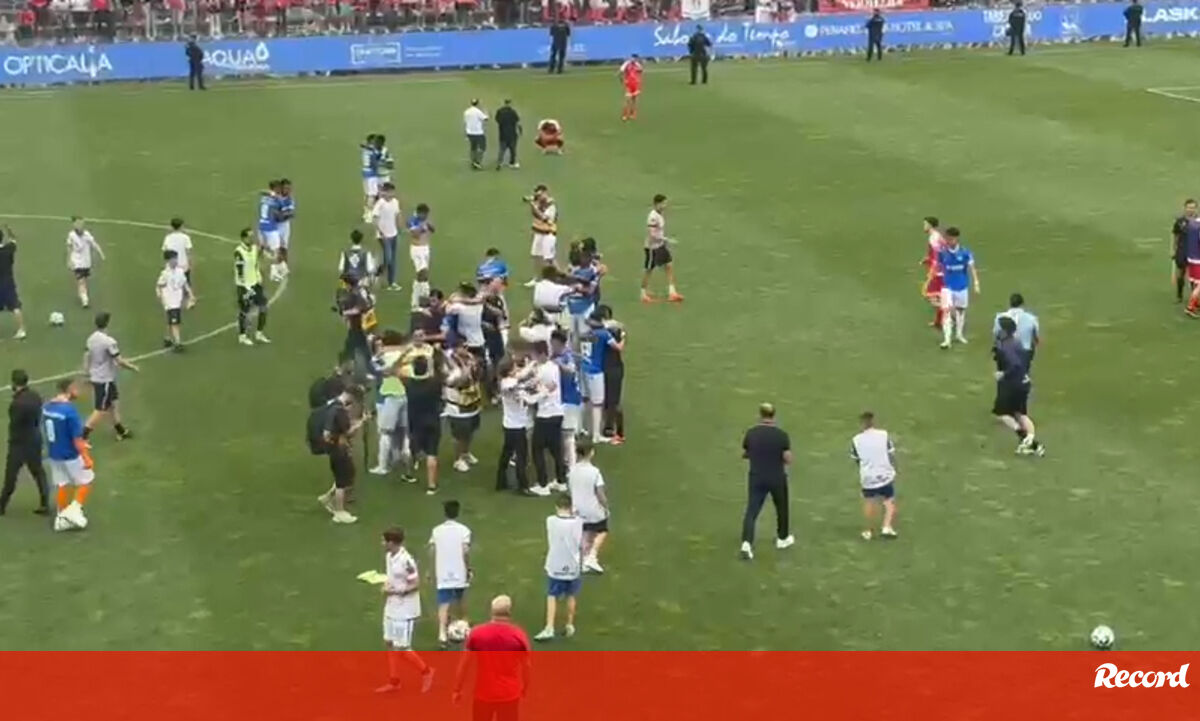 “Reviravolta Épica: Paredes Promete Regresso Triunfante à Liga 3!” #ÚltimasNotícias #Portugal “Reviravolta Épica: Paredes Promete Regresso Triunfante à Liga 3!” #ÚltimasNotícias #Portugal