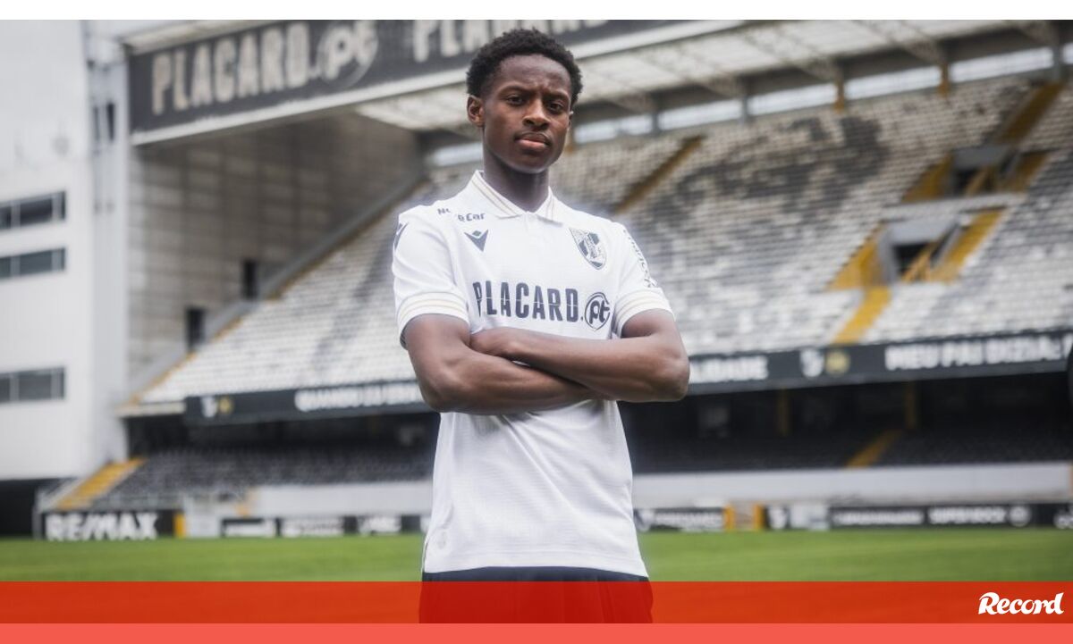 “Jovem Promessa do PSG Chega para Agitar o Vitória de Guimarães: A Transferência que Pode Mudar Tudo!” #ÚltimasNotícias #Portugal “Jovem Promessa do PSG Chega para Agitar o Vitória de Guimarães: A Transferência que Pode Mudar Tudo!” #ÚltimasNotícias #Portugal