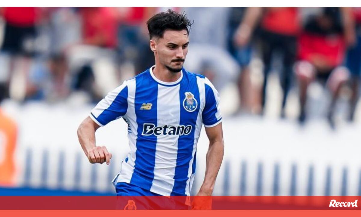 “FC Porto em Alerta: Eustáquio Promete ‘Luta de Cães’ na Defesa do Clube!” #ÚltimasNotícias #Portugal “FC Porto em Alerta: Eustáquio Promete ‘Luta de Cães’ na Defesa do Clube!” #ÚltimasNotícias #Portugal