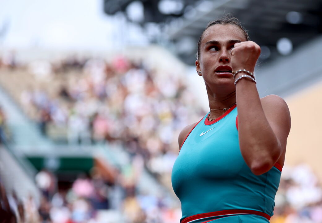 Aryna Sabalenka avança para os quartos de final em Roland Garros