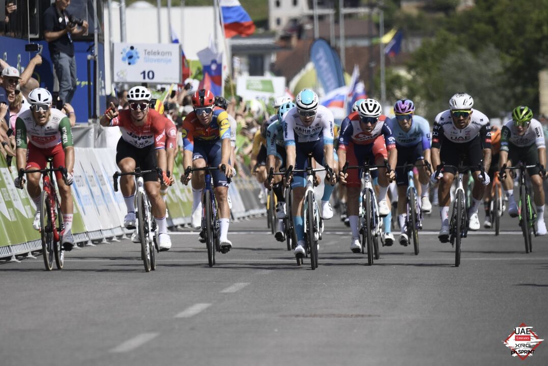Dylan Groenewegen vence etapa na Volta à Eslovénia; António Morgado em sexto