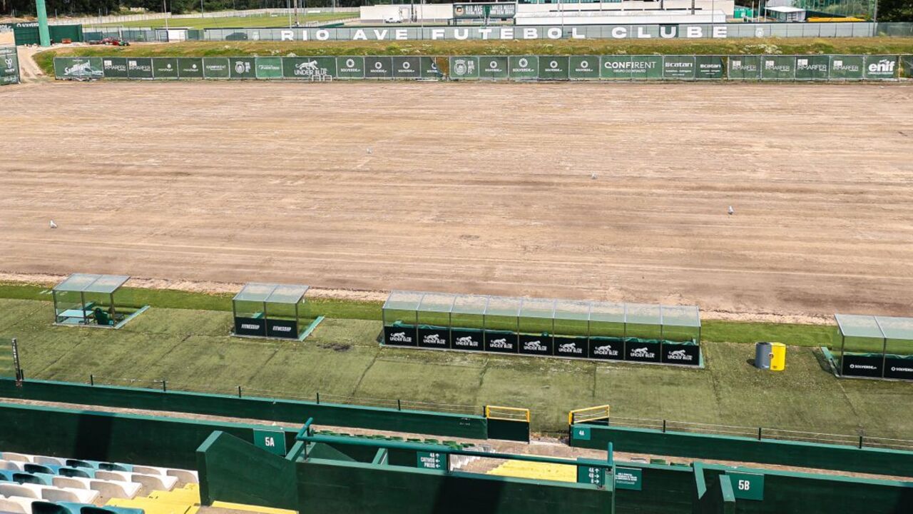Estádio dos Arcos em obras para requalificação do relvado e da bancada
